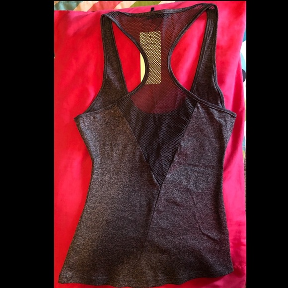 NWT‼️ Women’s Athletic/Casual Tank Top- Sz Small - Picture 2 of 2